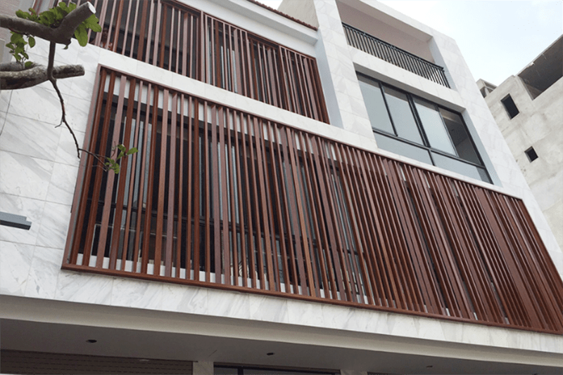 Thi c&ocirc;ng lam nh&ocirc;m giả gỗ đ&uacute;ng chuẩn quy tr&igrave;nh kỹ thuật