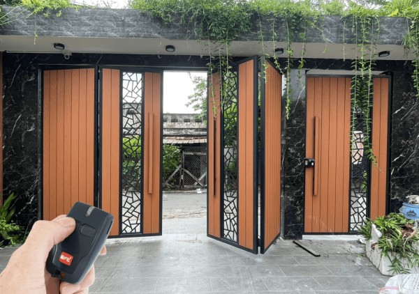 Kiểm tra và bàn giao hệ thống cửa đã hoàn thiện