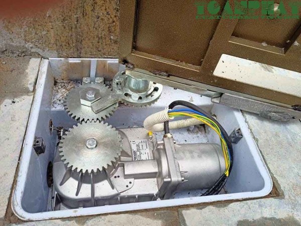 M&ocirc; h&igrave;nh motor cổng tự động &acirc;m s&agrave;n lắp đặt dưới nền cổng