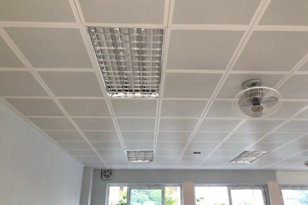 B&aacute;o gi&aacute; trần nh&ocirc;m 600x600 mới nhất tại Đồng T&acirc;m JSC
