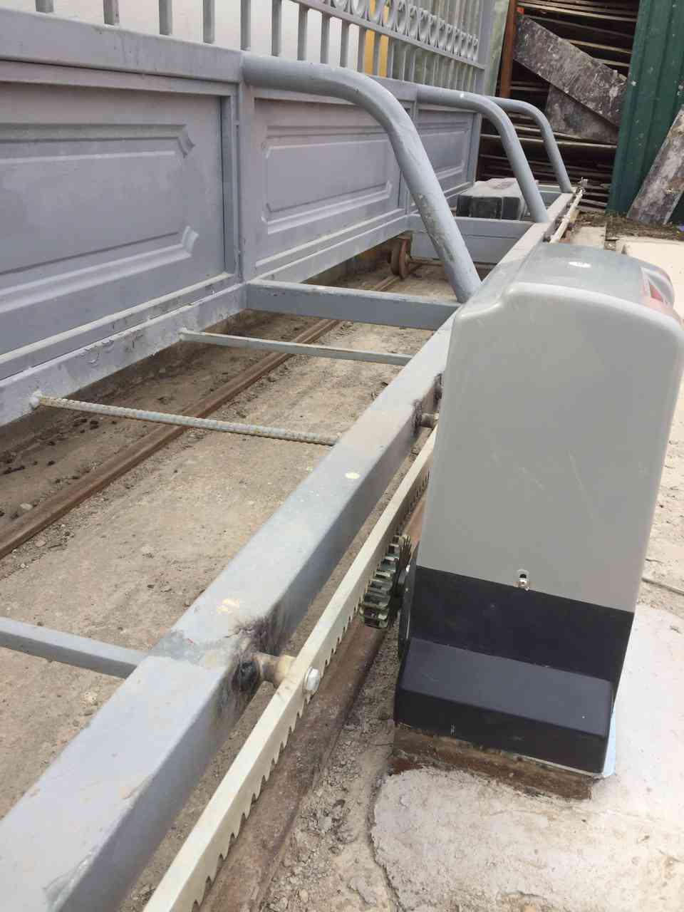 Motor cổng lùa yh 2000kg