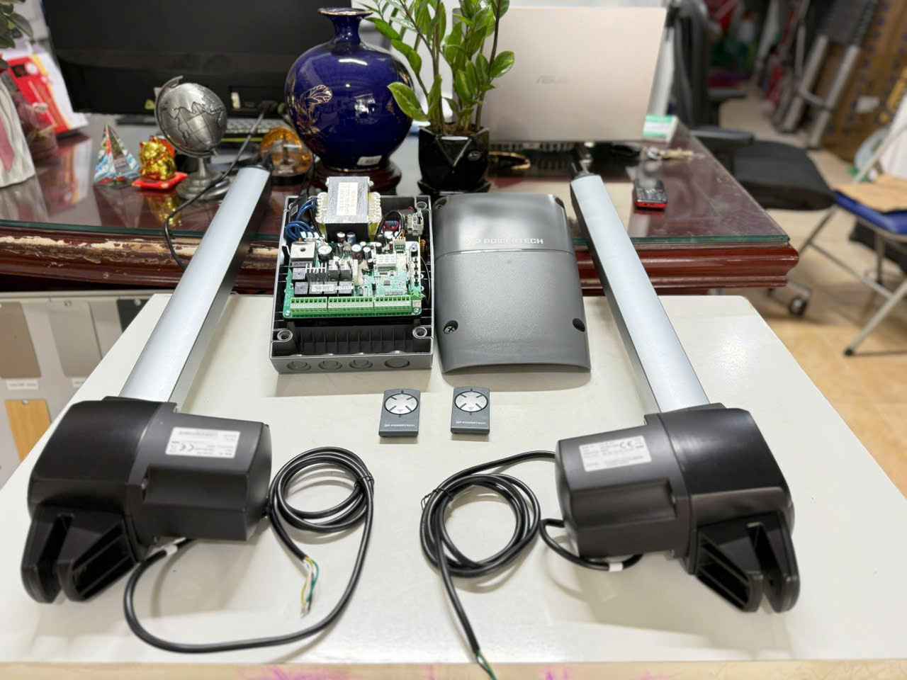 Cổng tự động cánh tay đòn Đài Loan PW530