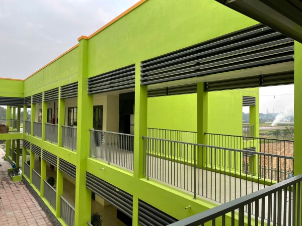Tổng hợp các mẫu lam chắn nắng nhà hướng Tây đẹp, bền