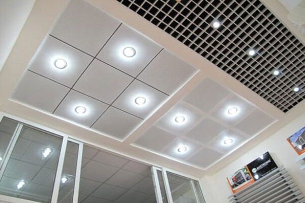 Kh&ocirc;ng gian ho&agrave;n thiện với trần nh&ocirc;m thả 600x600