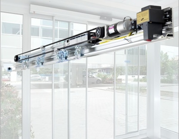 Cửa kính tự động hiện đại kết hợp tính thẩm mỹ và khả năng vận hành thông minh