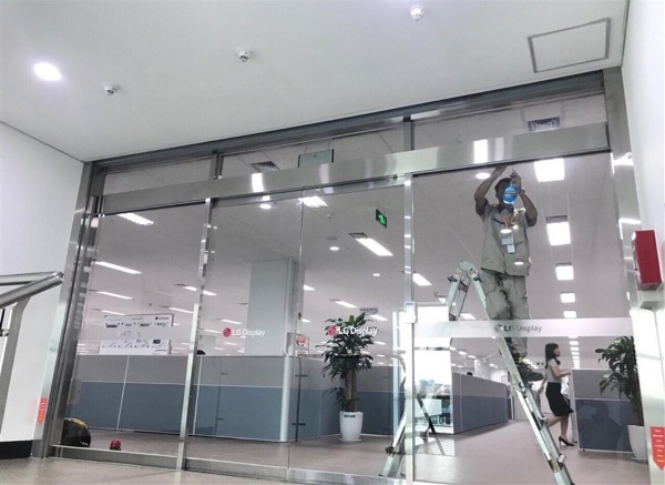 Các dấu hiệu cho thấy cửa tự động cần được kiểm tra và bảo dưỡng sớm