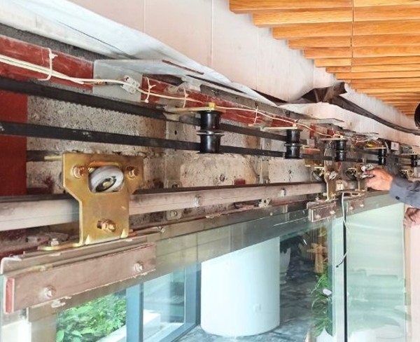 Bảo dưỡng hệ truyền động giúp cửa tự động vận hành êm ái hơn
