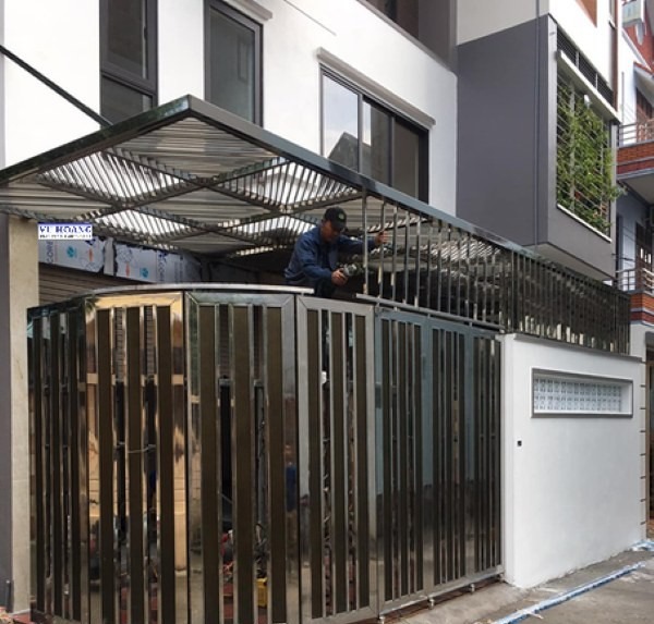 Cửa trượt cong cao cấp tạo điểm nhấn sang trọng